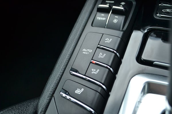 Used Porsche Cayenne 2014 for sale - 75019222: Photo 37