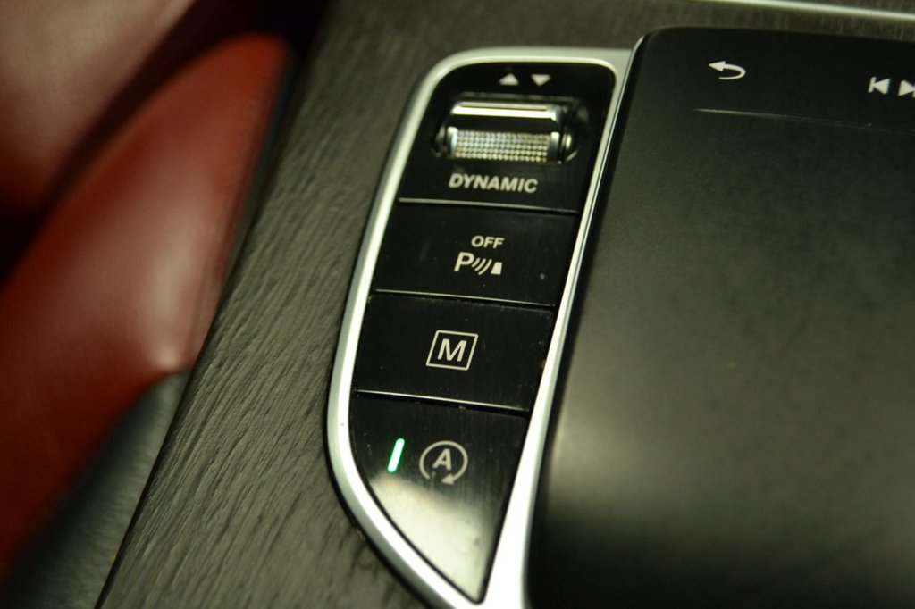 Used Mercedes-Benz GLC 2021 for sale - 76106205: Photo 46
