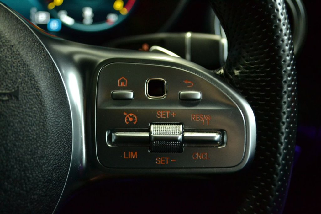Used Mercedes-Benz GLC 2021 for sale - 76106205: Photo 50