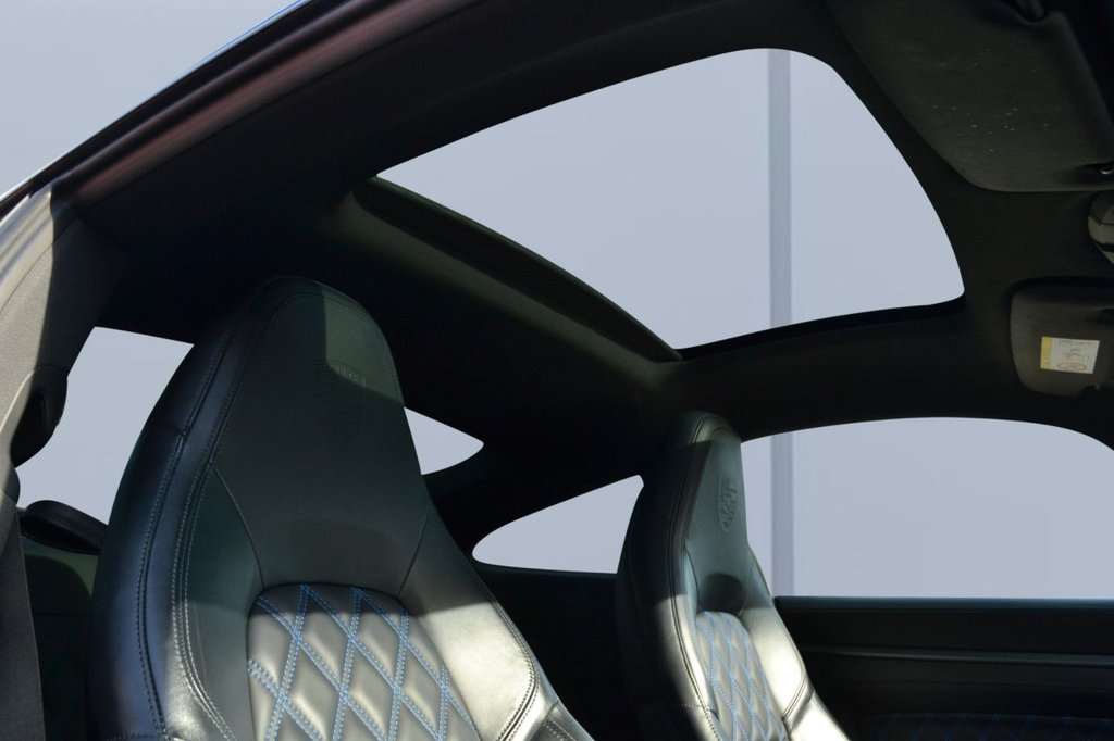 Used Porsche 911 2020 for sale - 76304108: Photo 33