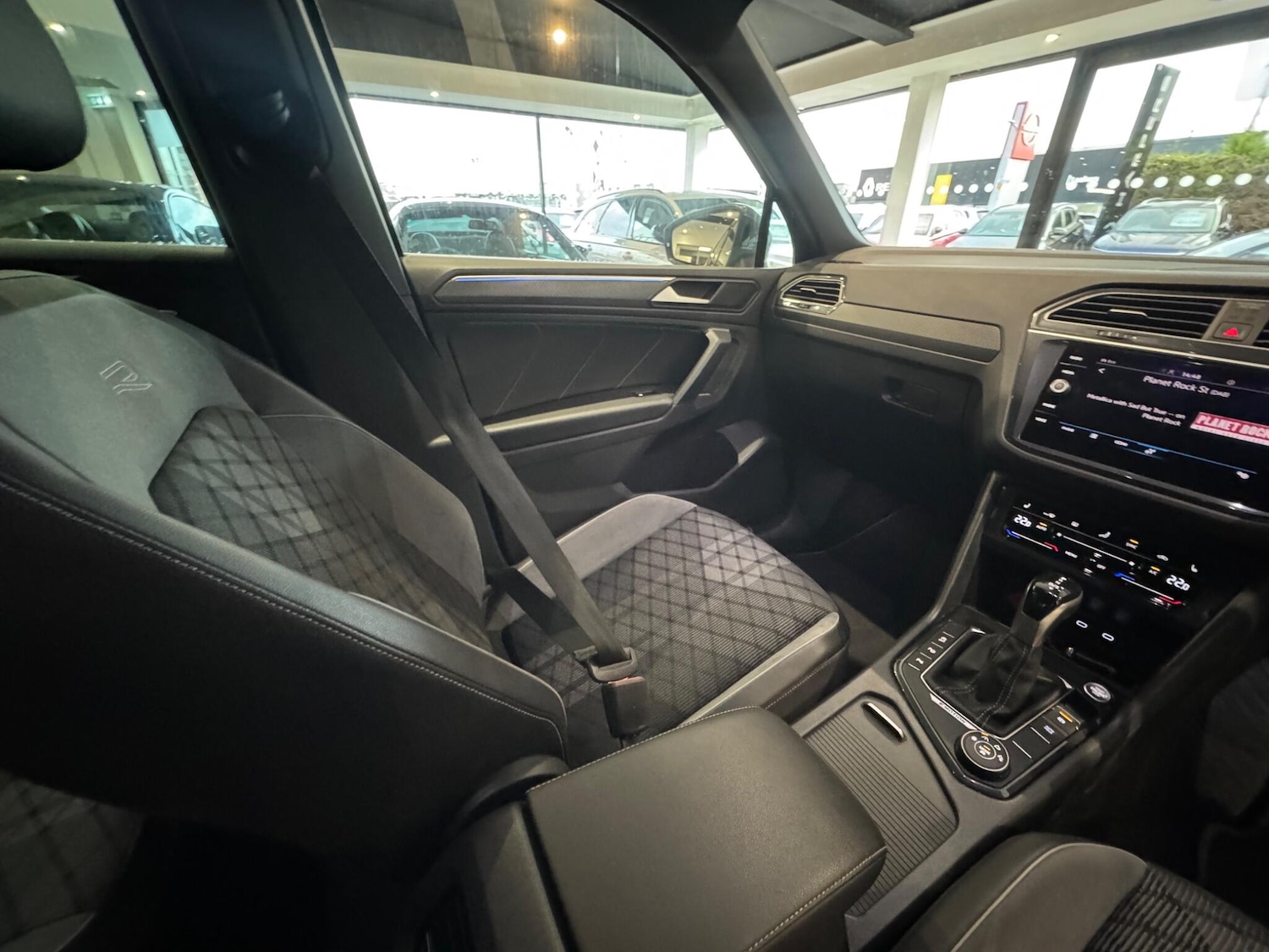 Used Volkswagen Tiguan 2021 for sale - 76742646: Photo 11