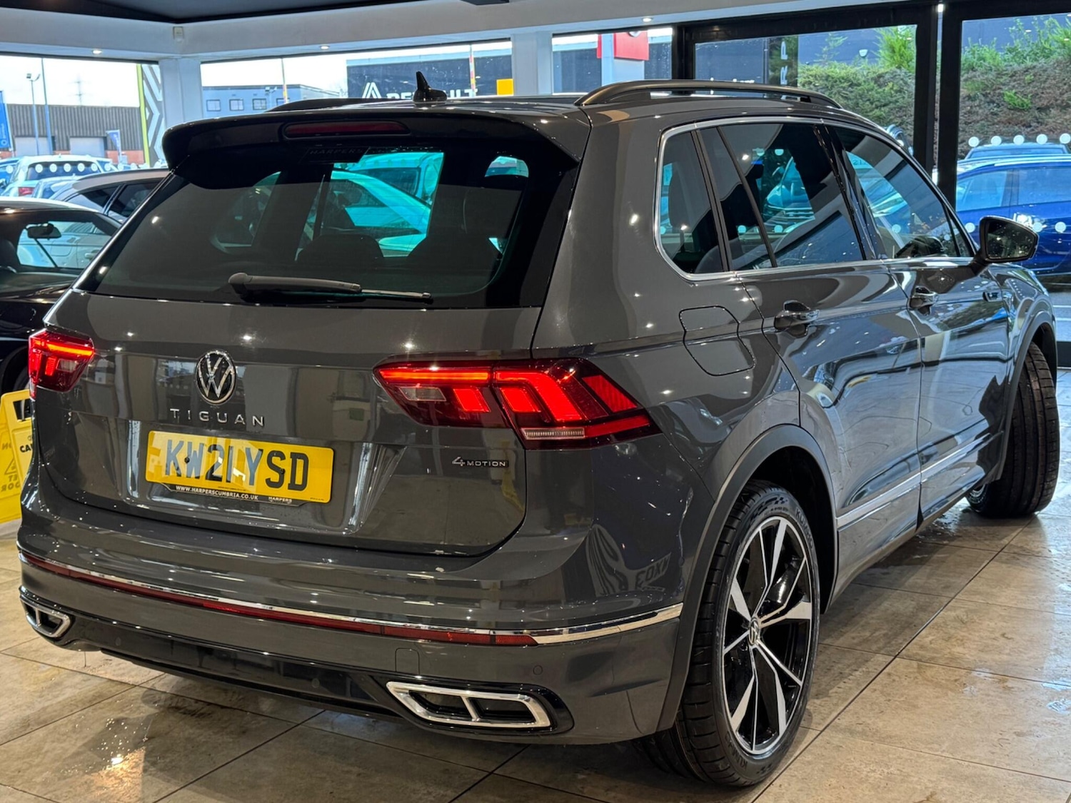 Used Volkswagen Tiguan 2021 for sale - 76742646: Photo 2