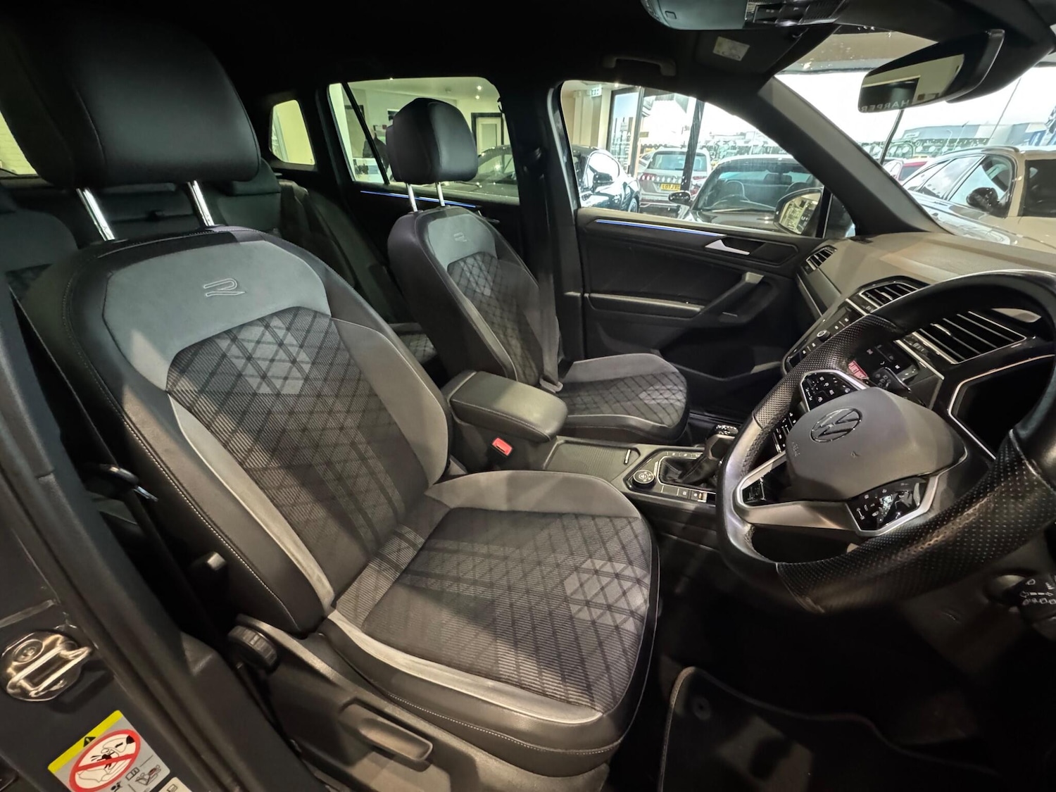 Used Volkswagen Tiguan 2021 for sale - 76742646: Photo 9