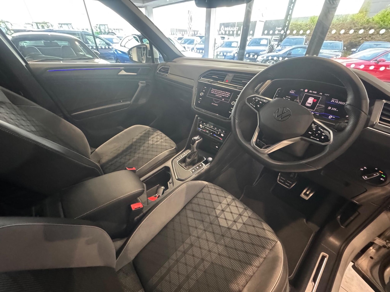 Used Volkswagen Tiguan 2023 for sale - 76408765: Photo 10