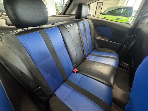 Used Ford Focus 2003 for sale - 76041902: Photo 19