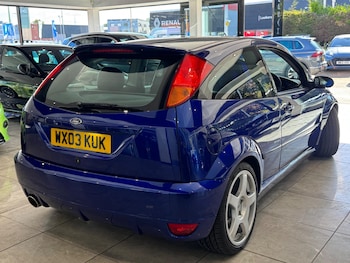 Used Ford Focus 2003 for sale - 76041902: Photo 2