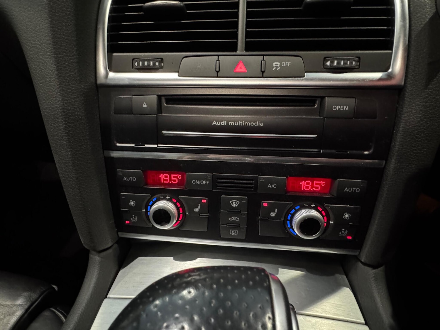 Used Audi Q7 2015 for sale - 76440688: Photo 24