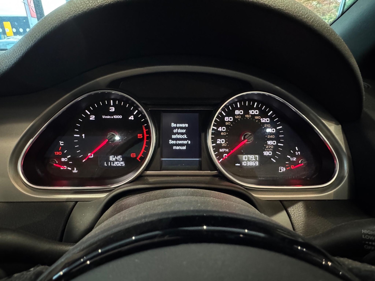 Used Audi Q7 2015 for sale - 76440688: Photo 38