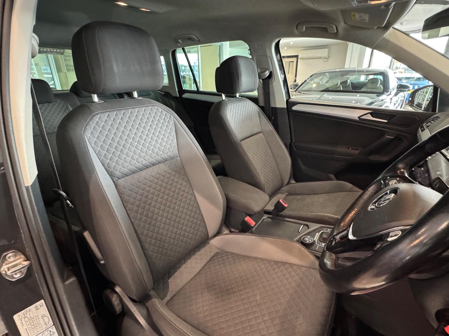 Used Volkswagen Tiguan 2019 for sale - 76399256: Photo 18