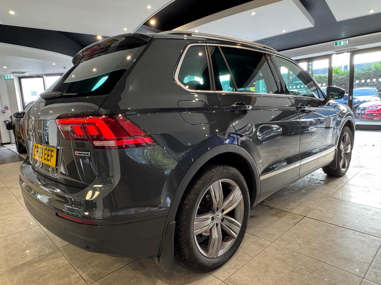 Used Volkswagen Tiguan 2019 for sale - 76399256: Photo 8