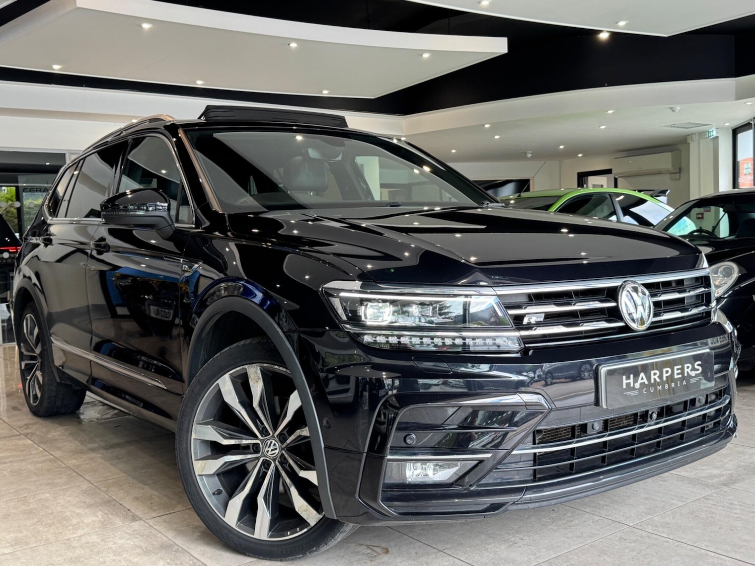 Used Volkswagen Tiguan Allspace 2020 for sale - 76059636: Photo 1
