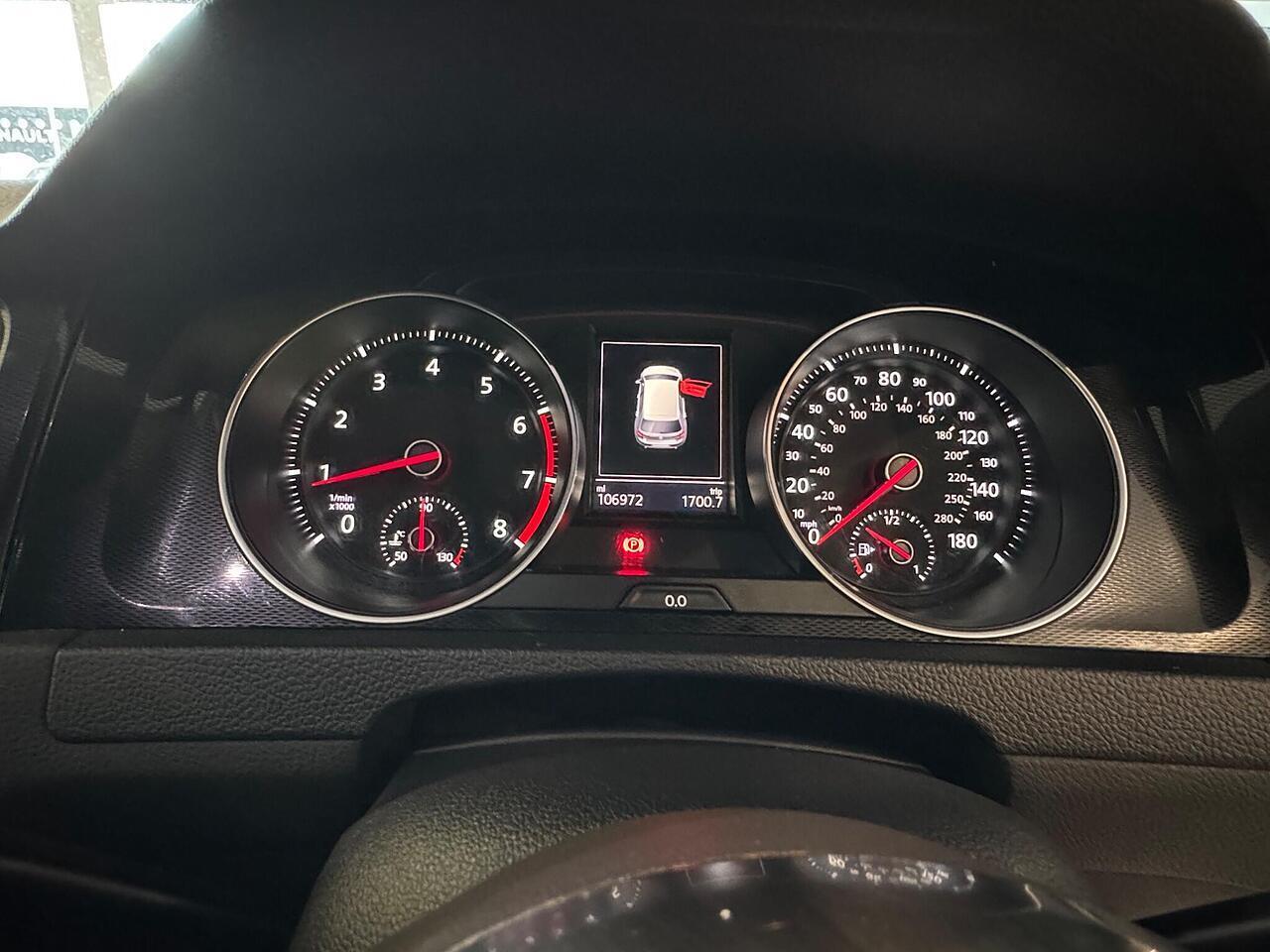 Used Volkswagen Golf 2015 for sale - 76765704: Photo 24