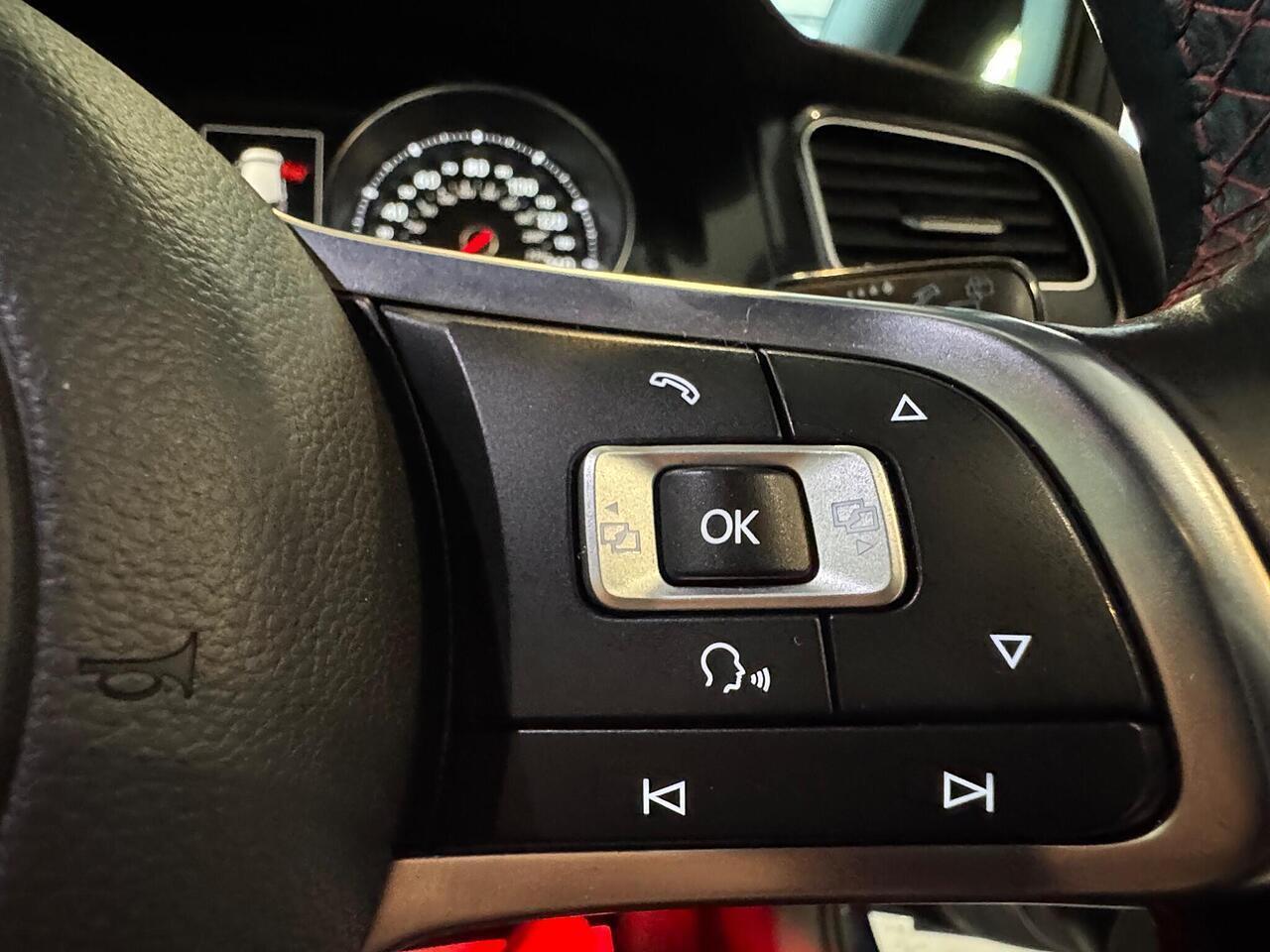 Used Volkswagen Golf 2015 for sale - 76765704: Photo 26