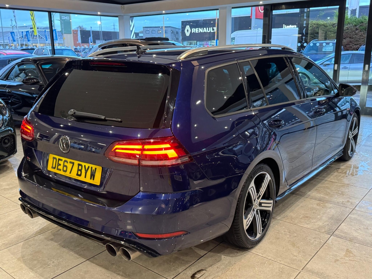 Used Volkswagen Golf 2017 for sale - 76620041: Photo 20