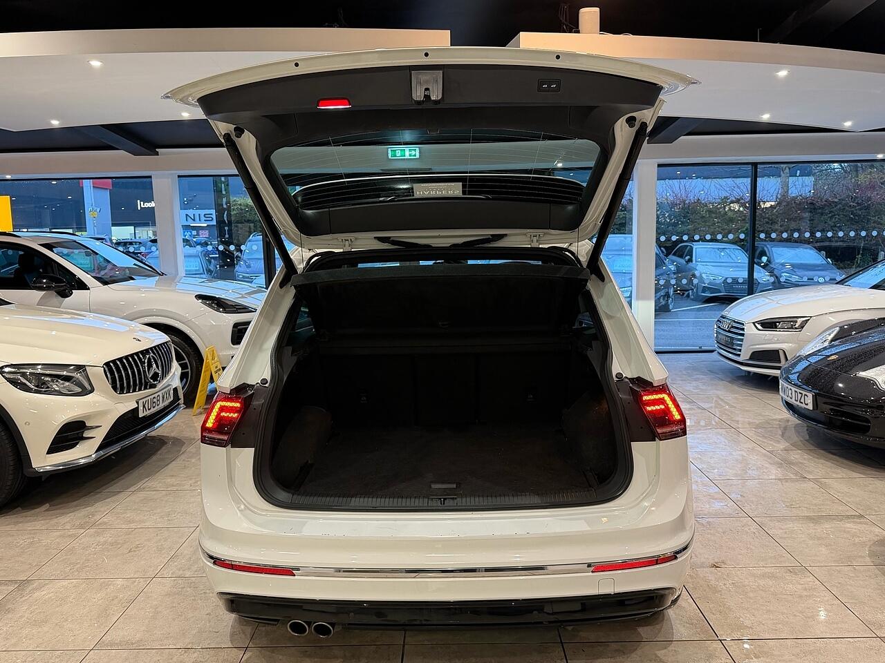 Used Volkswagen Tiguan 2019 for sale - 77440209: Photo 6