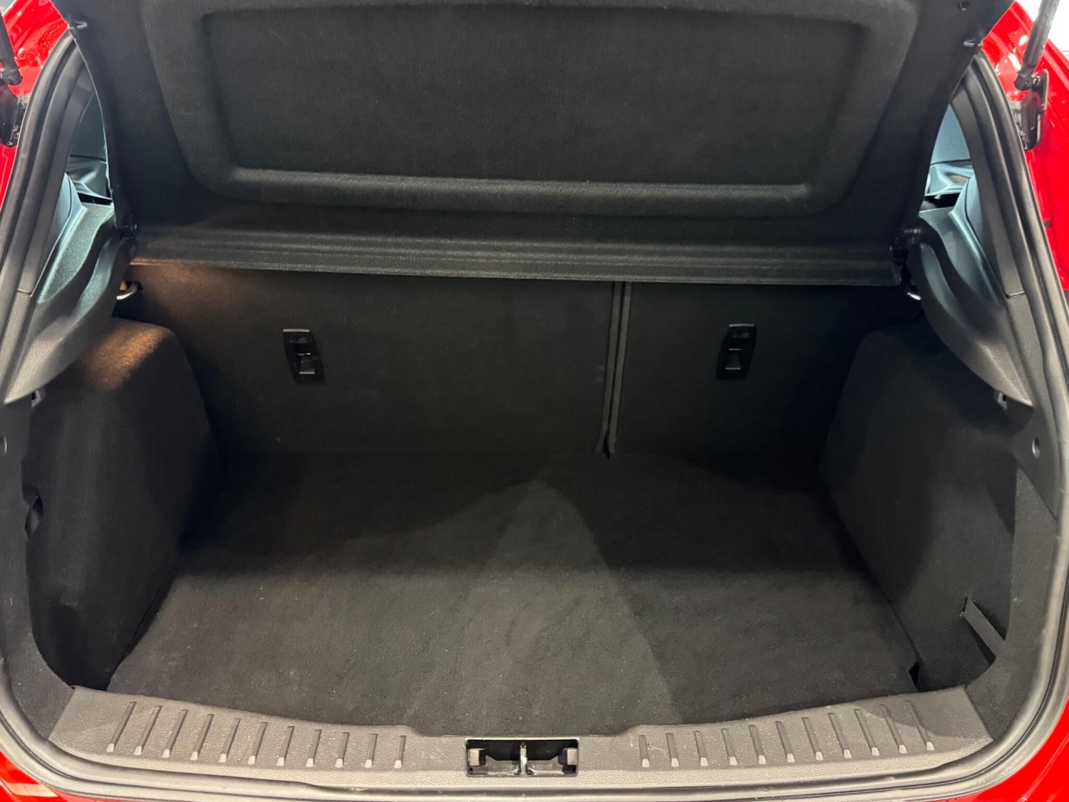 Used Ford Focus 2017 for sale - 76657082: Photo 12