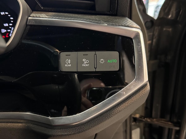 Used Audi Q3 2019 for sale - 76314521: Photo 29