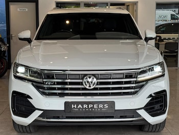 Used Volkswagen Touareg 2018 for sale - 75678436: Photo