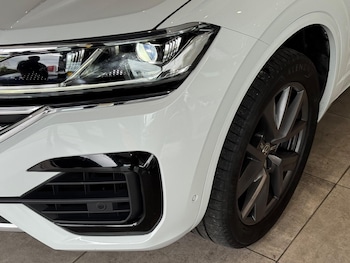 Used Volkswagen Touareg 2018 for sale - 75678436: Photo