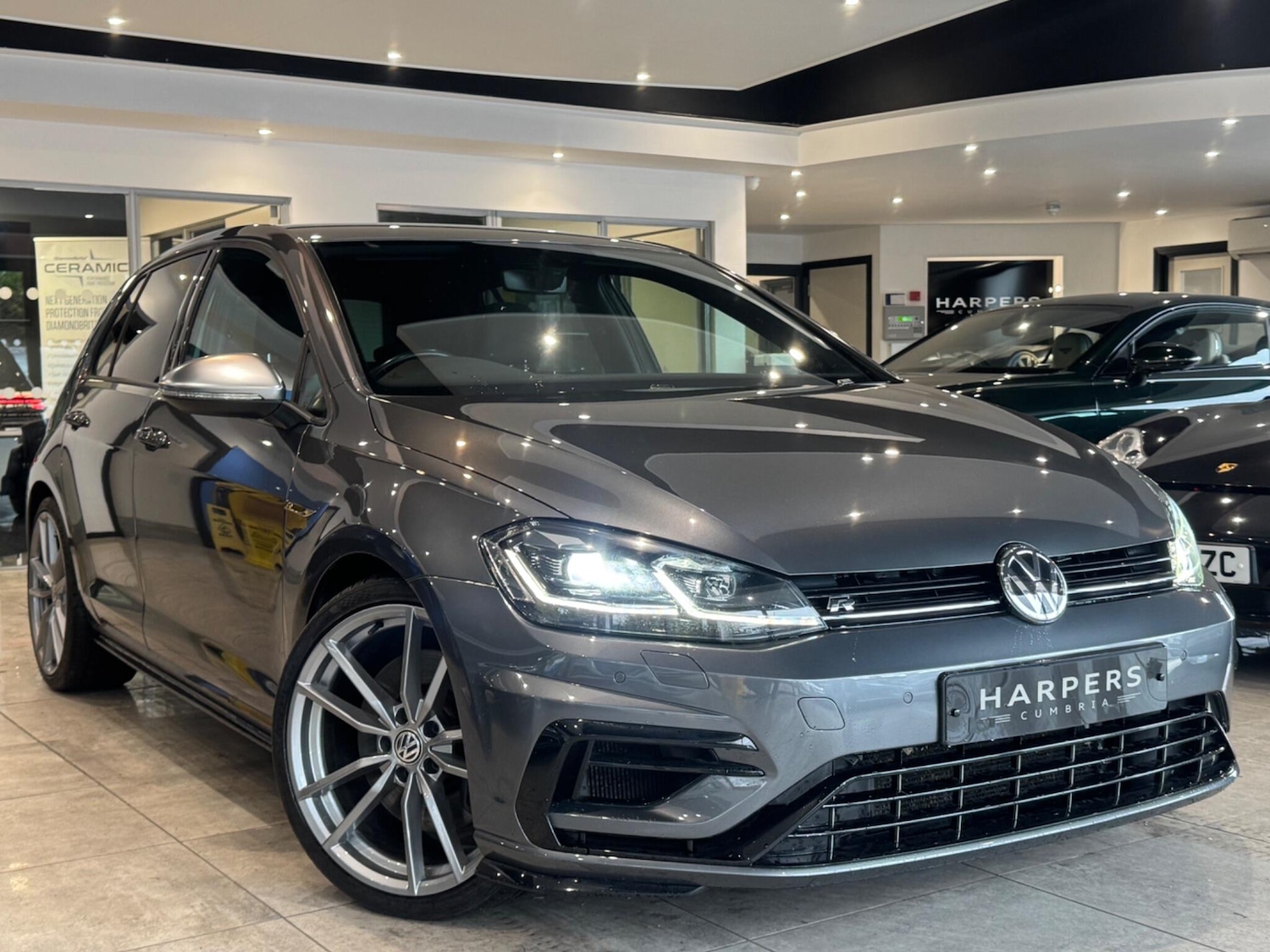 Used Volkswagen Golf 2019 for sale - 76689044: Photo 1