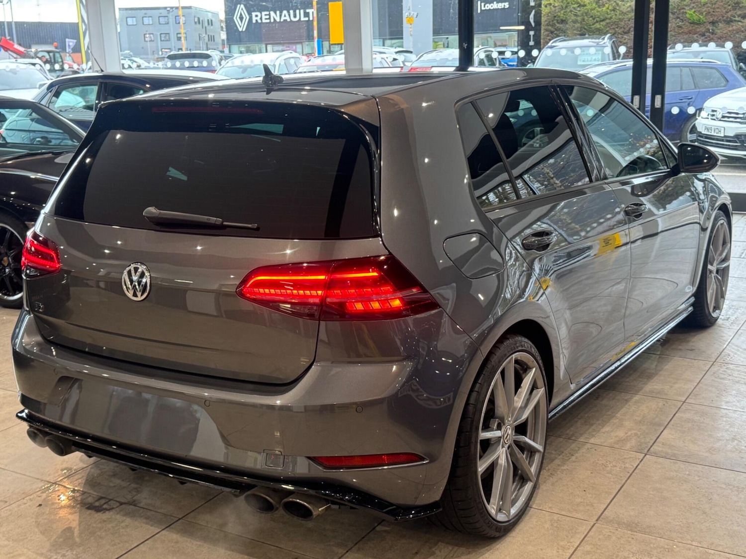 Used Volkswagen Golf 2019 for sale - 76689044: Photo 20