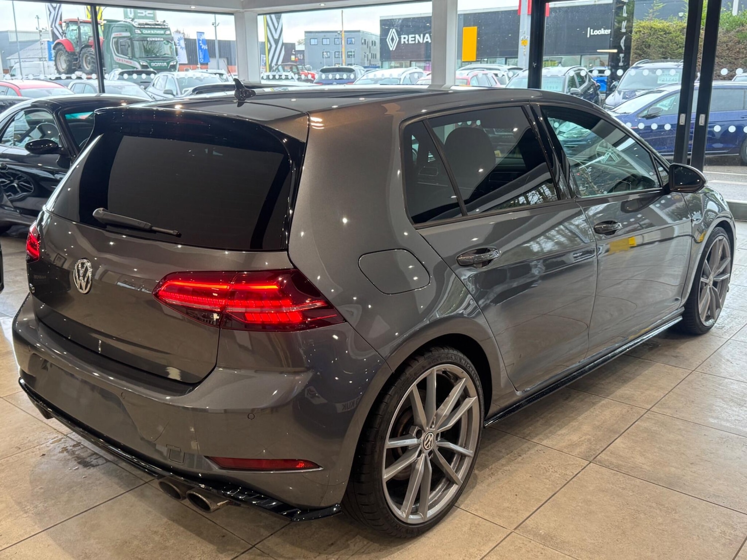Used Volkswagen Golf 2019 for sale - 76689044: Photo 21