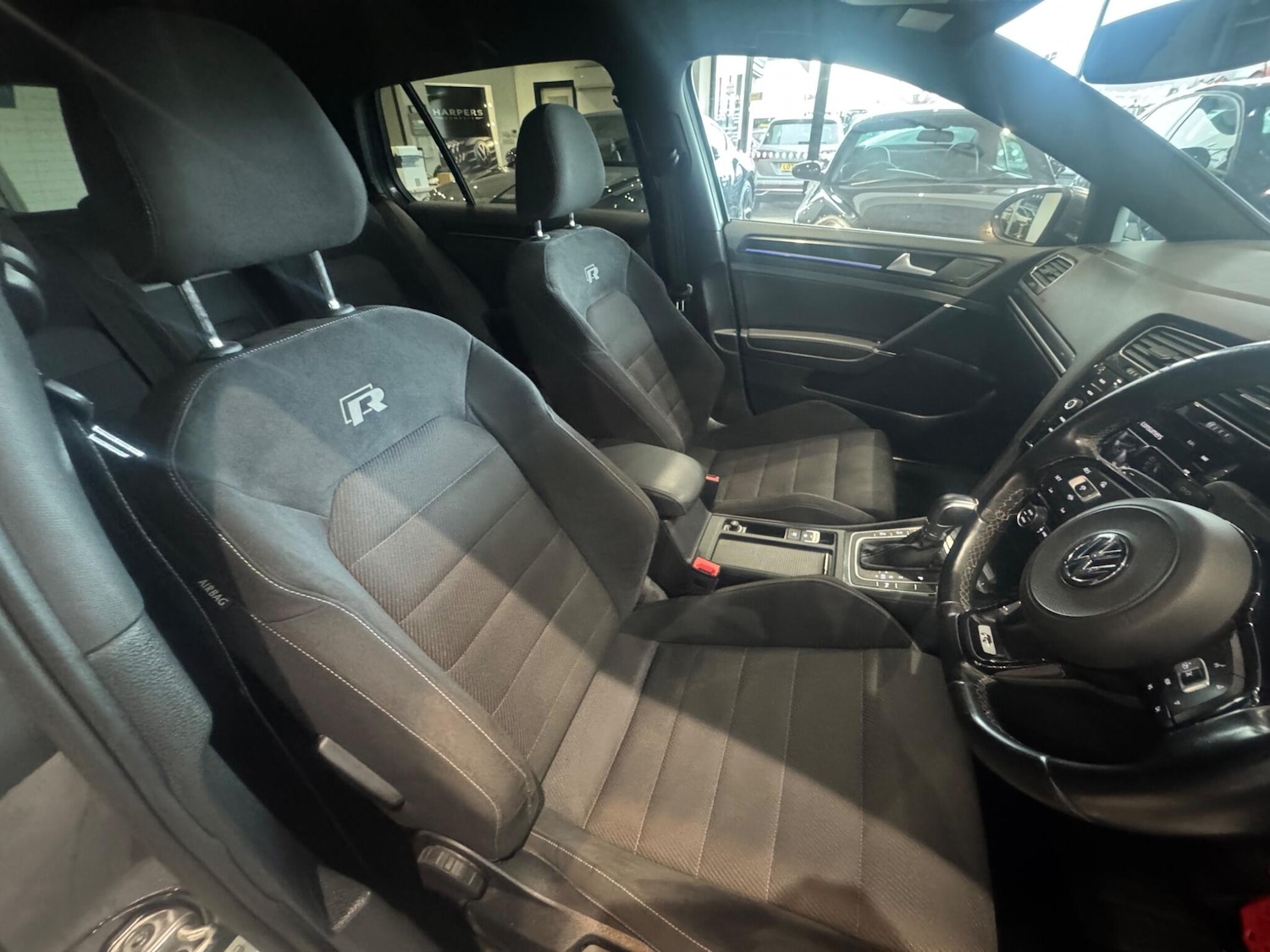 Used Volkswagen Golf 2019 for sale - 76689044: Photo 9