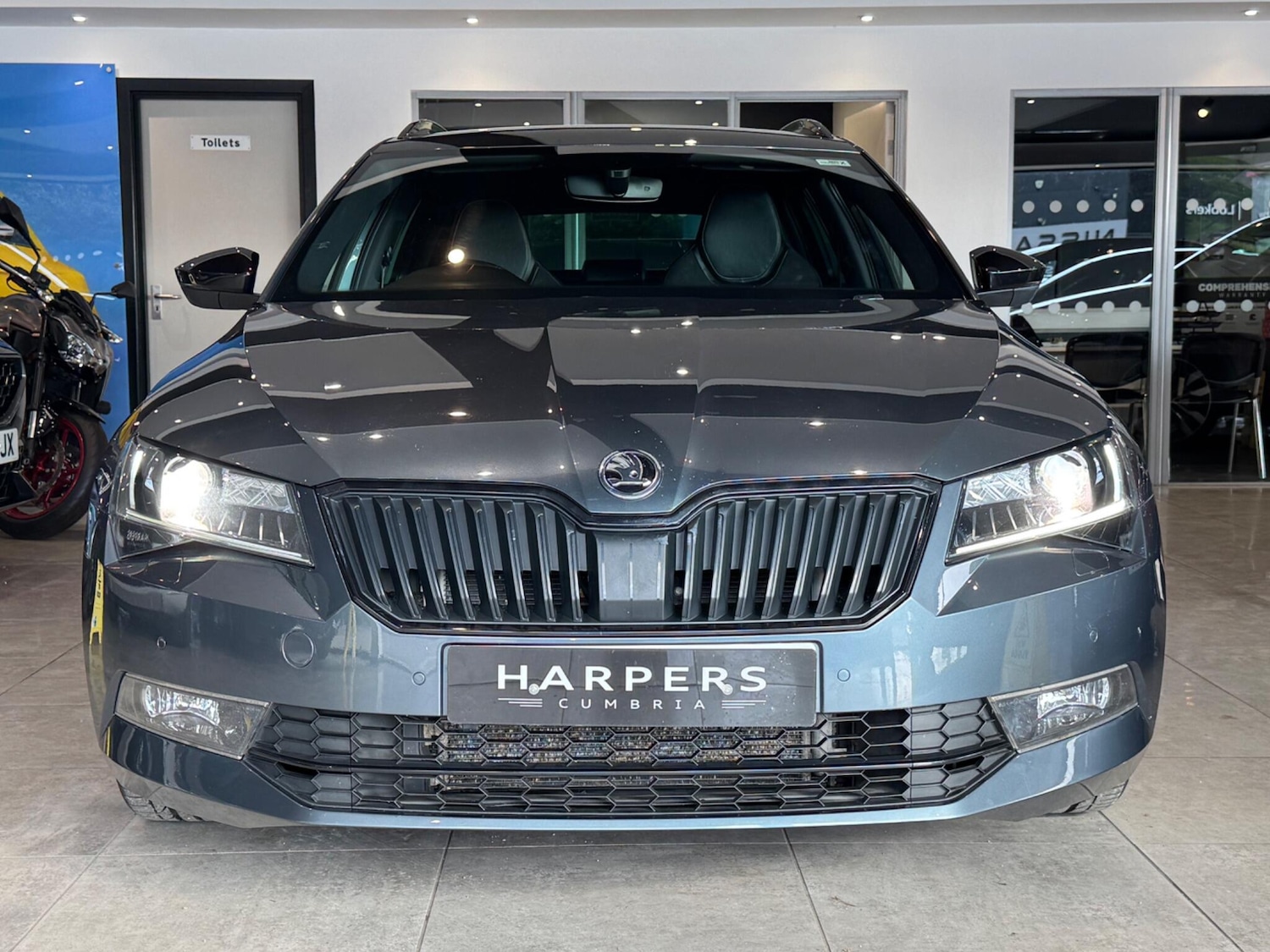 Used Skoda Superb 2017 for sale - 76001192: Photo 2