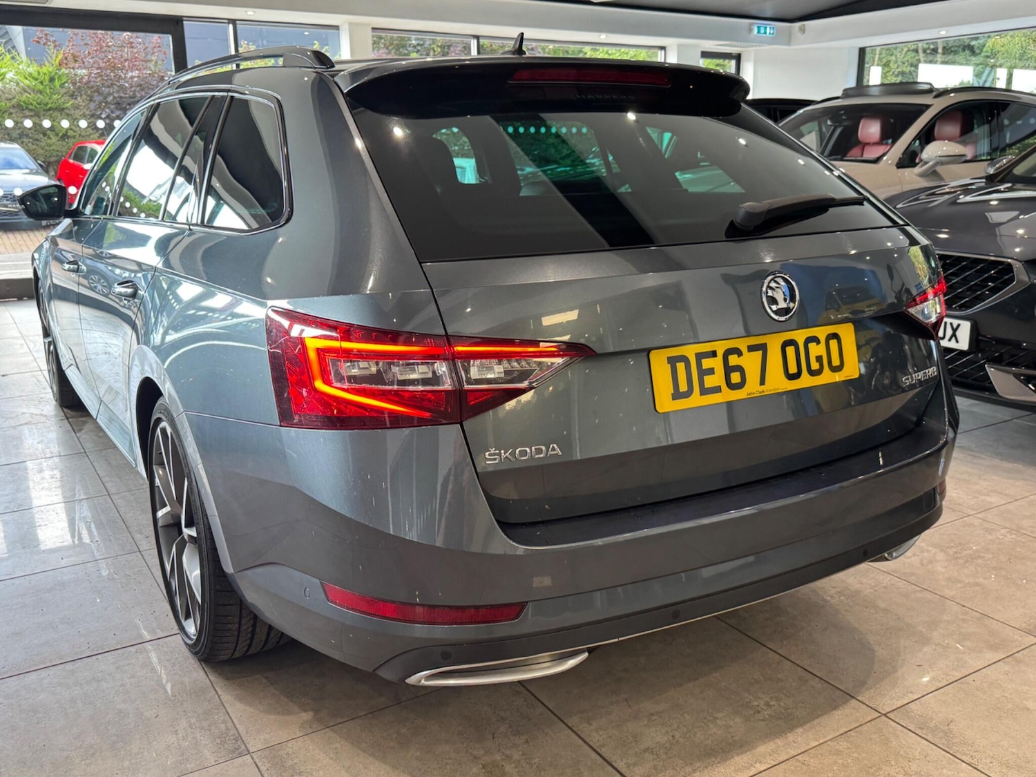 Used Skoda Superb 2017 for sale - 76001192: Photo 4