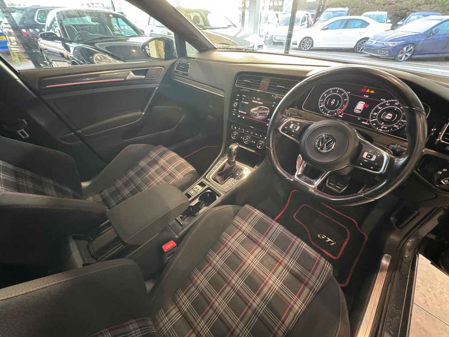 Used Volkswagen Golf for sale - 77190528: Photo 10