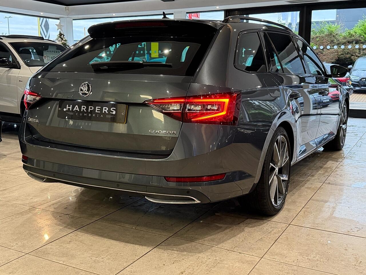 Used Skoda Superb 2017 for sale - 77645916: Photo 8