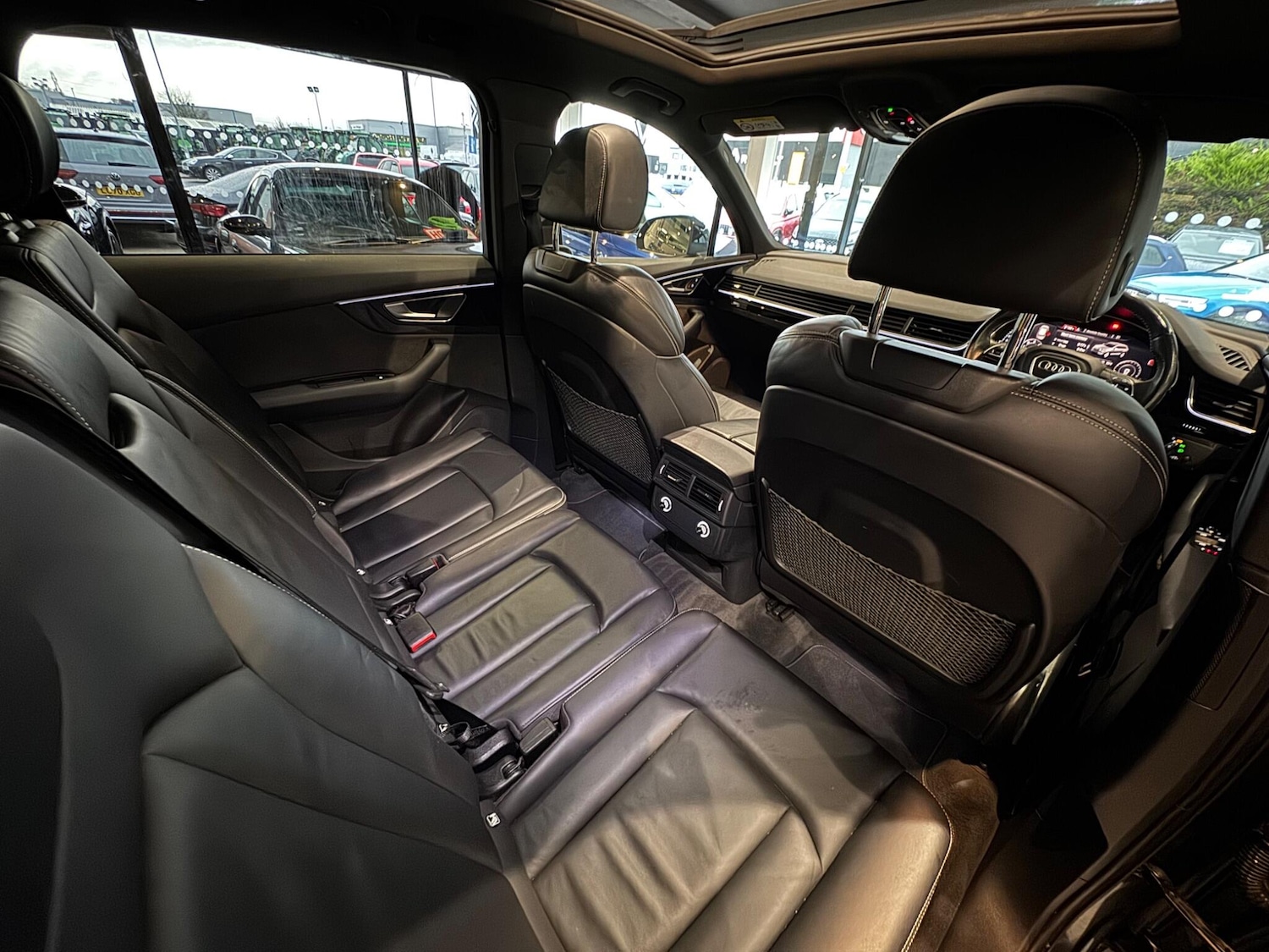 Used Audi Q7 2019 for sale - 76752580: Photo 11