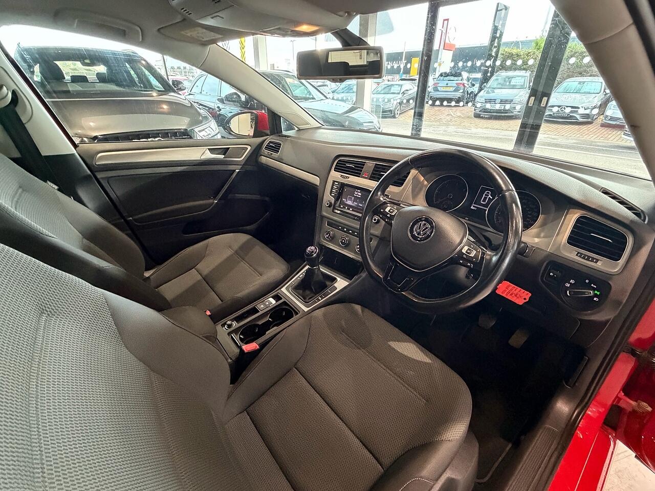 Used Volkswagen Golf 2014 for sale - 77456143: Photo 10