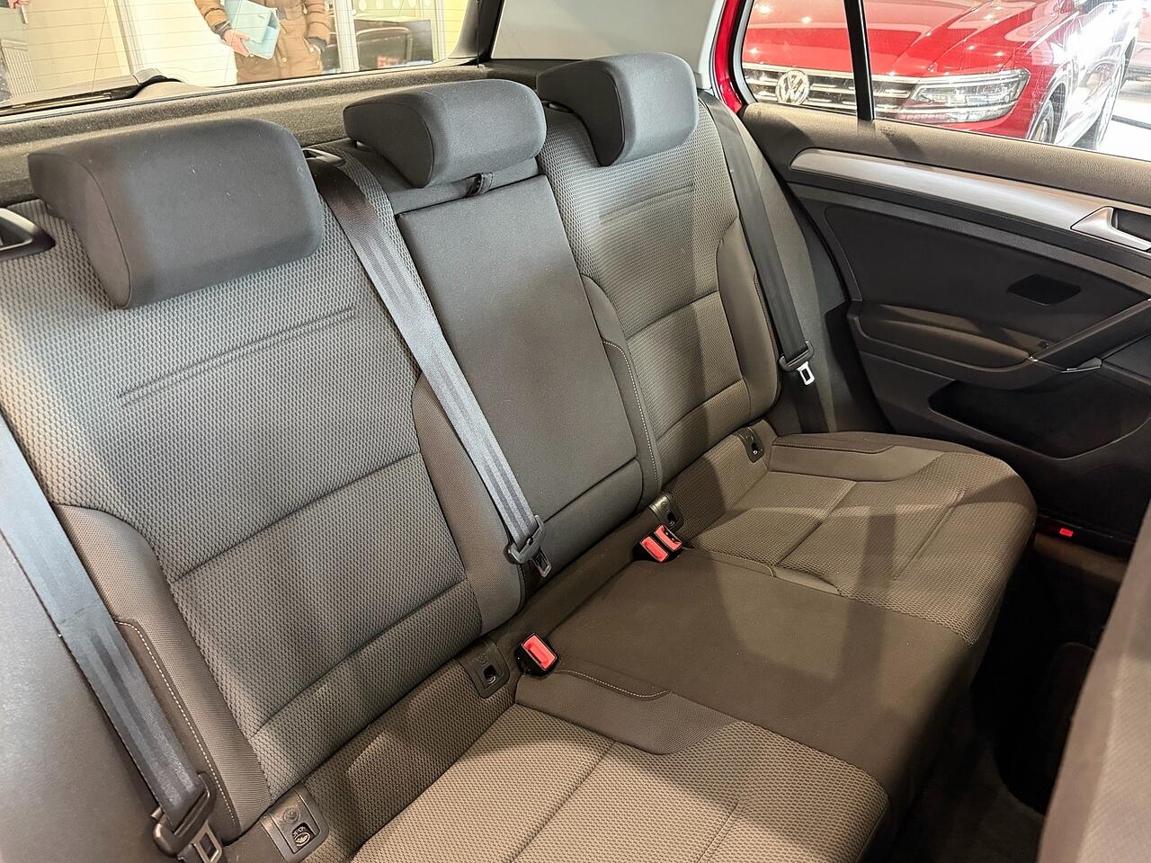 Used Volkswagen Golf 2014 for sale - 77456143: Photo 24