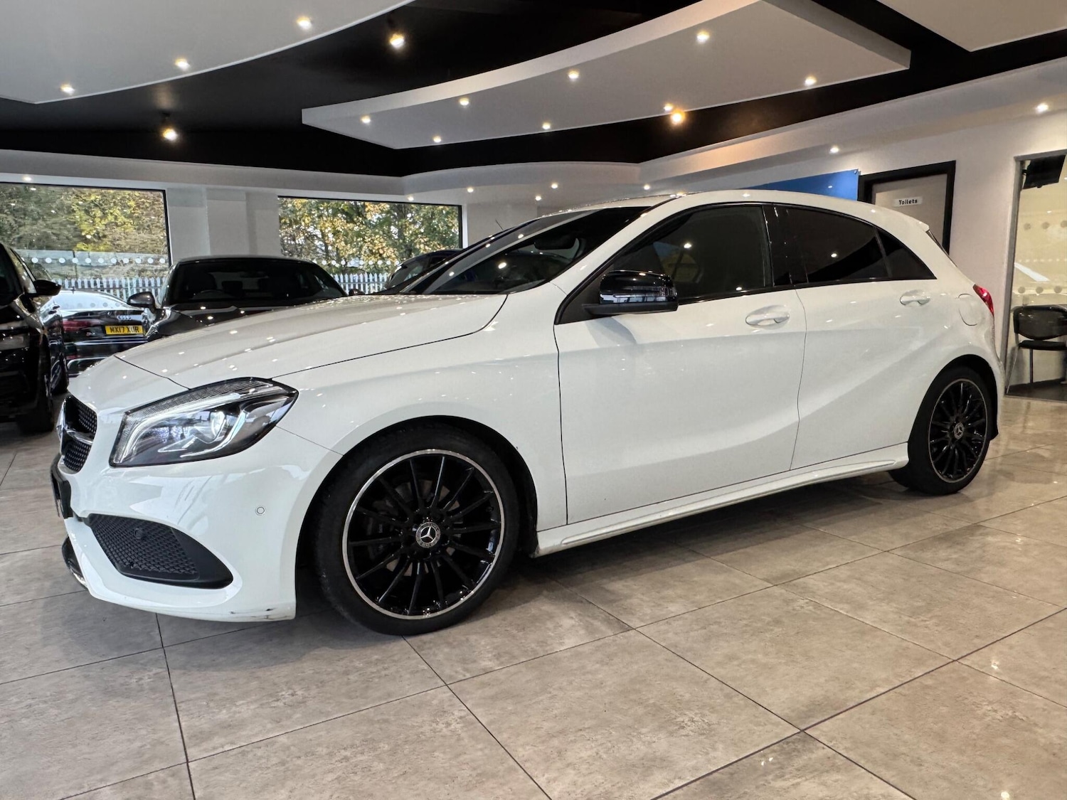 Used Mercedes-Benz A-Class 2017 for sale - 76499898: Photo 4