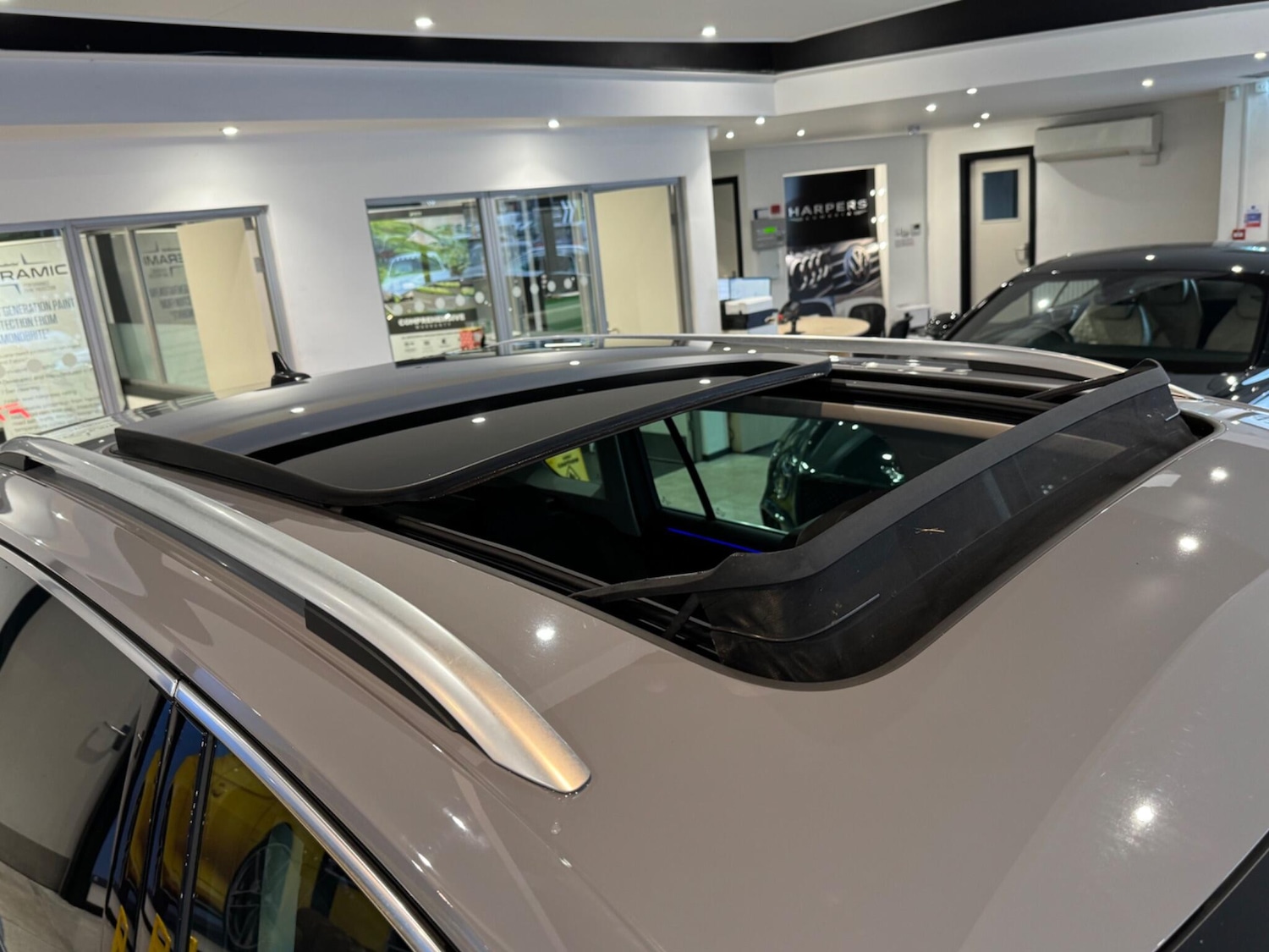 Used Volkswagen Tiguan 2021 for sale - 76549808: Photo 11