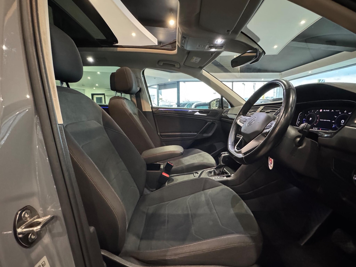 Used Volkswagen Tiguan 2021 for sale - 76549808: Photo 17