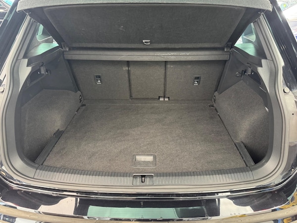 Used Volkswagen Tiguan 2018 for sale - 76326442: Photo 9