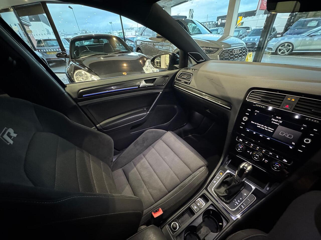 Used Volkswagen Golf 2017 for sale - 76689097: Photo 11