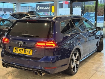 Used Volkswagen Golf 2017 for sale - 76689097: Photo