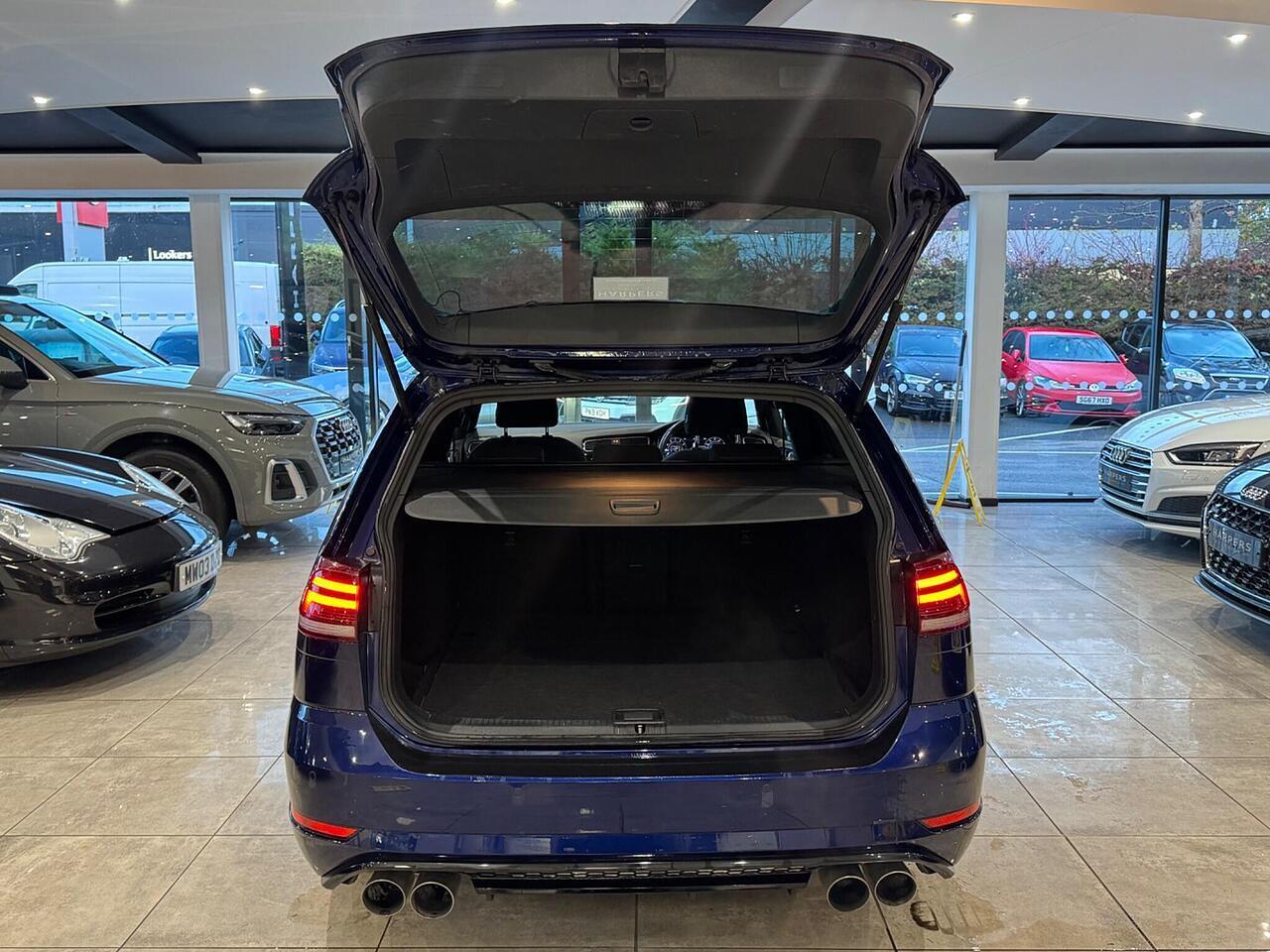 Used Volkswagen Golf 2017 for sale - 76689097: Photo 6