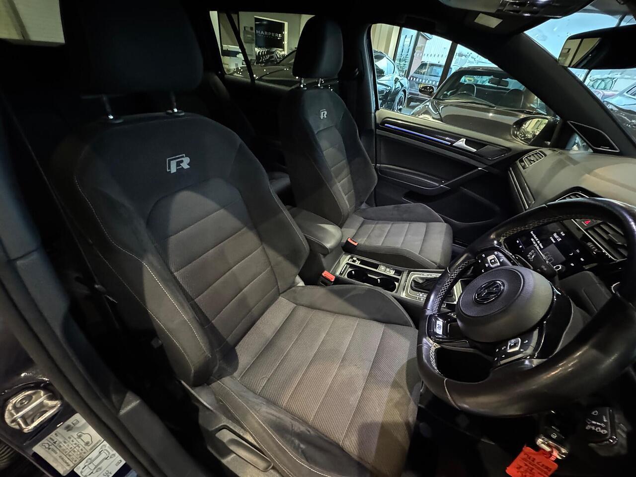 Used Volkswagen Golf 2017 for sale - 76689097: Photo 9