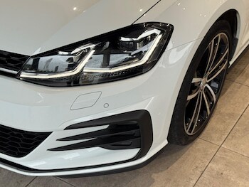 Used Volkswagen Golf 2018 for sale - 76456854: Photo