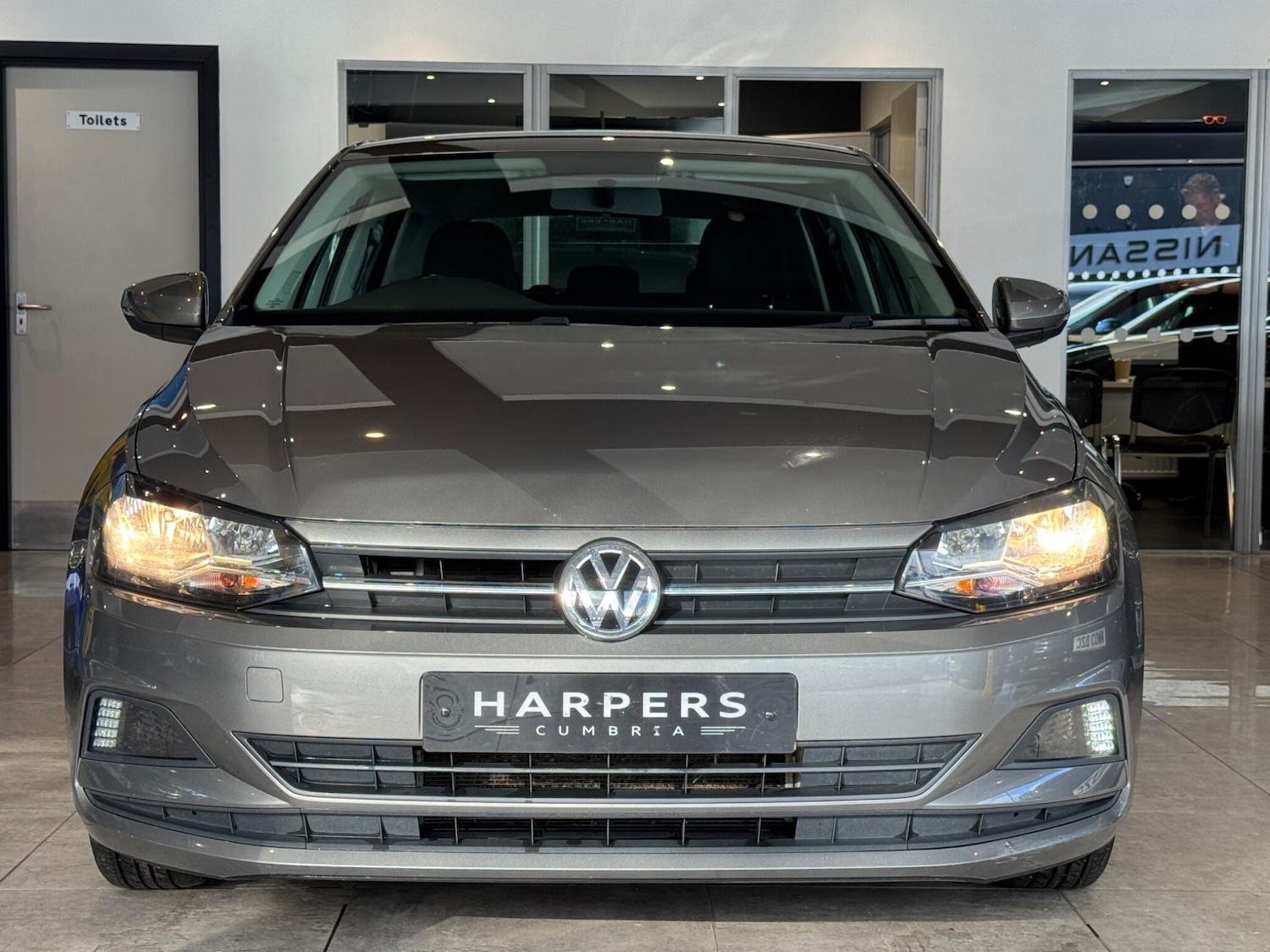 Used Volkswagen Polo 2018 for sale - 76441232: Photo 2