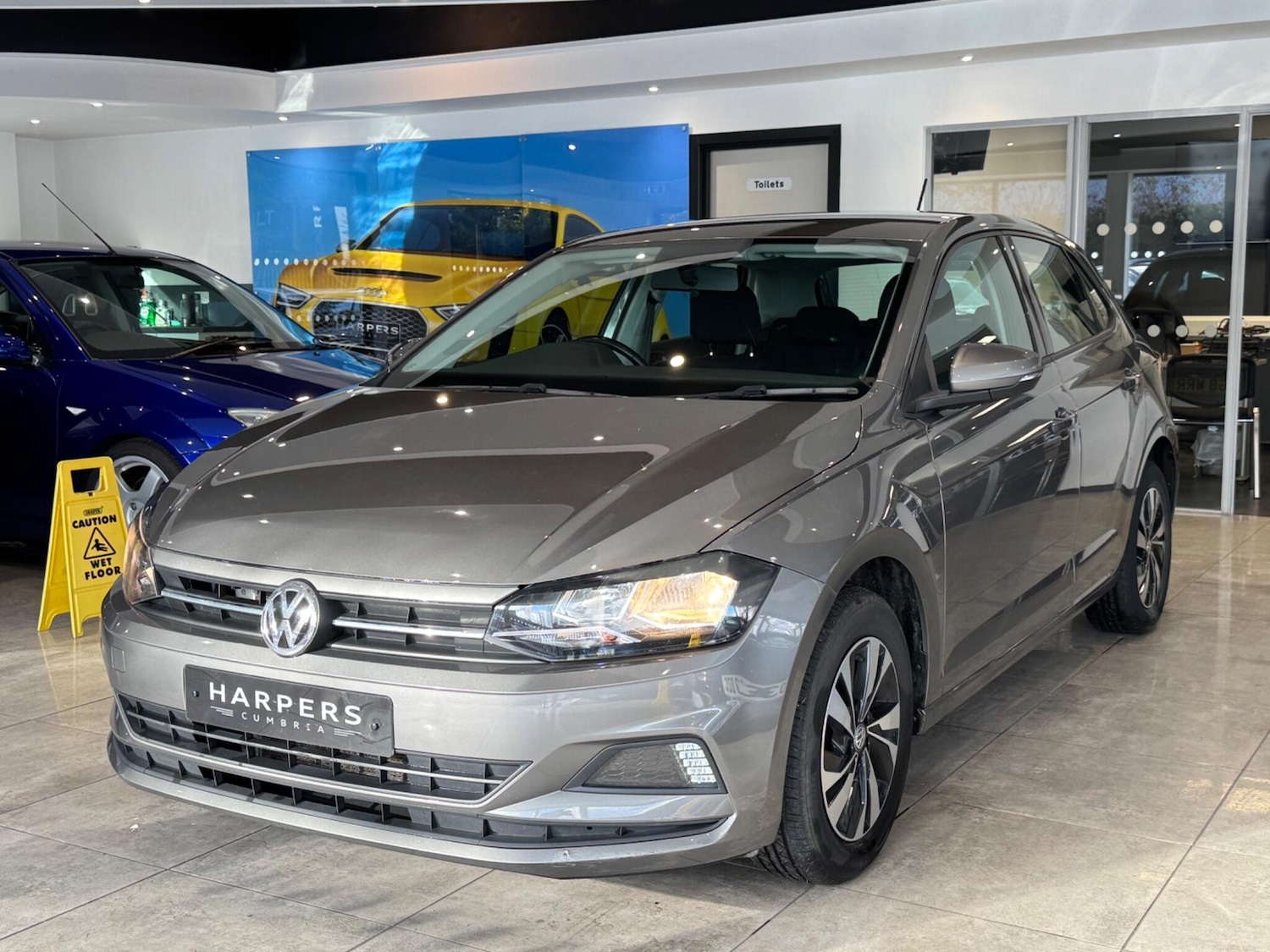 Used Volkswagen Polo 2018 for sale - 76441232: Photo 3