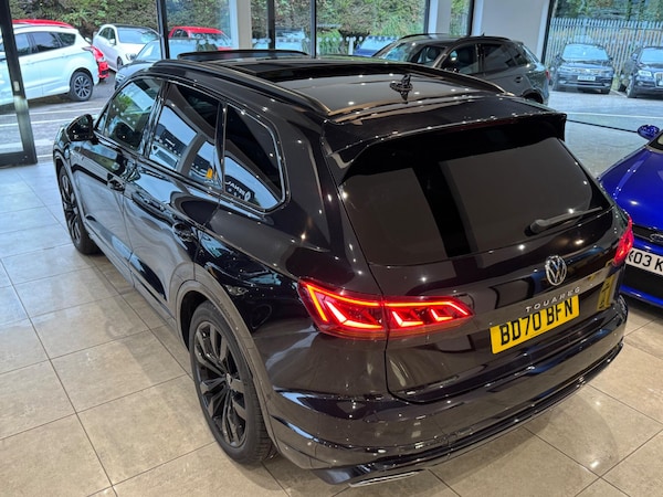 Used Volkswagen Touareg 2021 for sale - 76270395: Photo 24