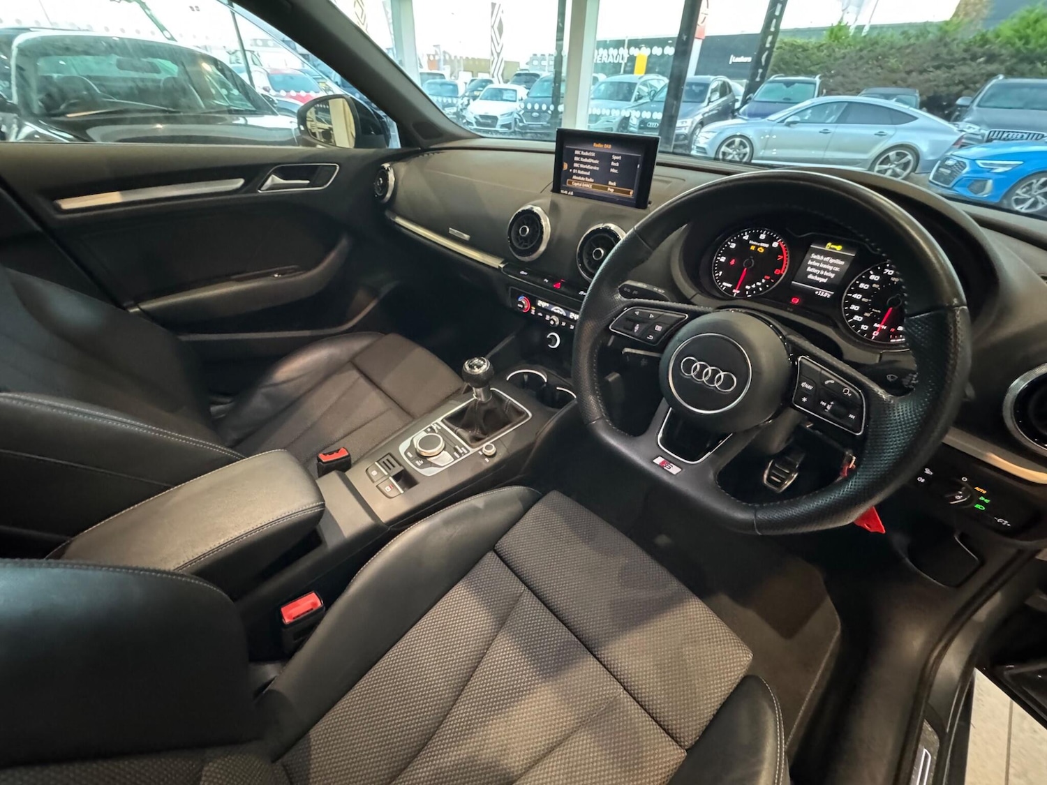 Used Audi A3 2017 for sale - 76522365: Photo 9