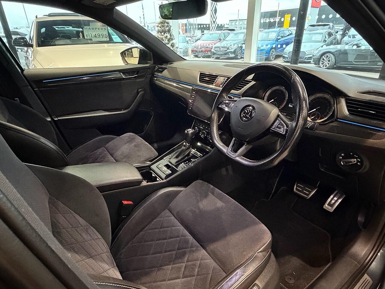 Used Skoda Superb 2017 for sale - 76952650: Photo 11