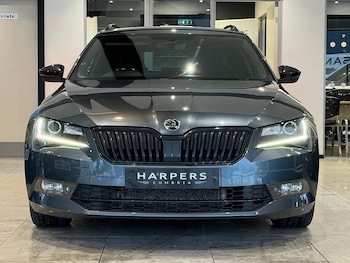 Used Skoda Superb 2017 for sale - 76952650: Photo