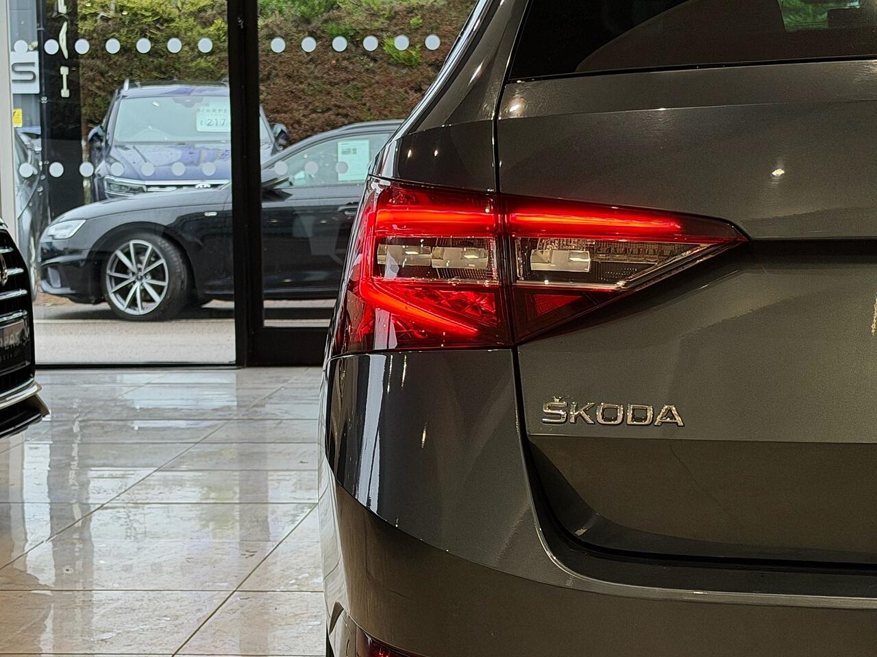 Used Skoda Superb 2017 for sale - 76952650: Photo 7